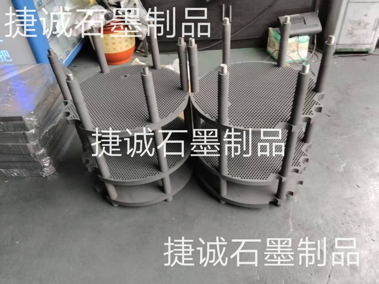 硬質(zhì)合金石墨盤，石墨盤，刀具燒結(jié)石墨盤，石墨盤加工，銅管燒結(jié)石墨盤，燒結(jié)石墨盤，石墨盤加工廠，石墨盤生產(chǎn)廠家